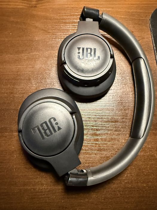 JBL 720BT - sluchawki bezprzewodowe - nauszne