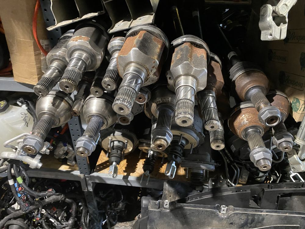 Полуось орегінал tesla model 3/Y