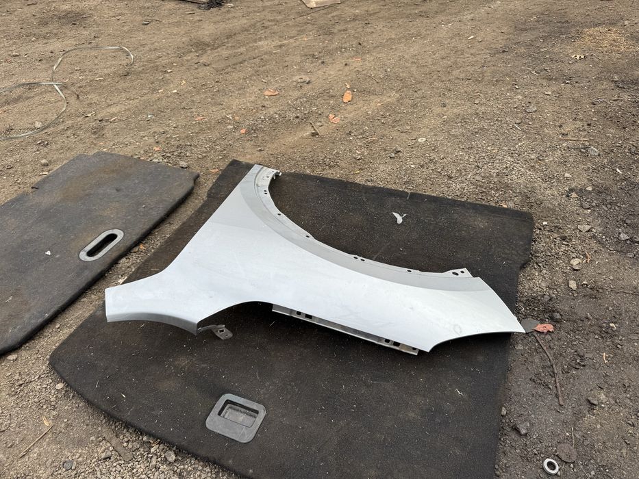 Переднє крило ліве праве Ford Escape mk4 usa