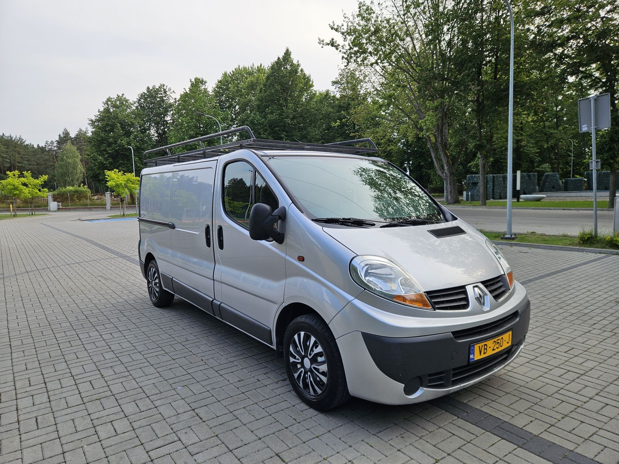 Renault_Trafic_LONG_115KM_niski_przebieg_dobry_stan
