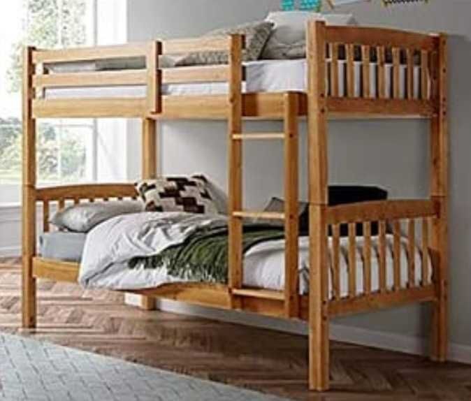 Beliche em madeira pinho