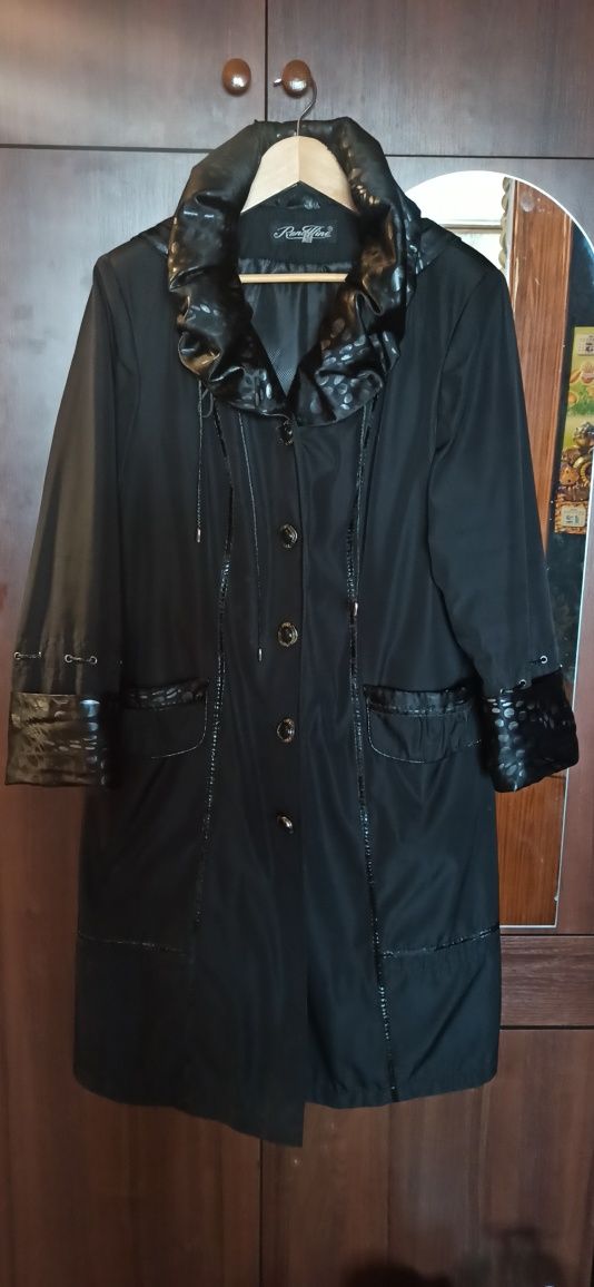 Продам женское  зимнее пальто.