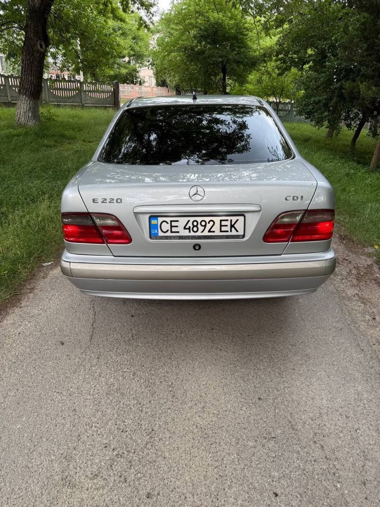 Mercedes-Benz w210 2.2 cdi на повному ходу