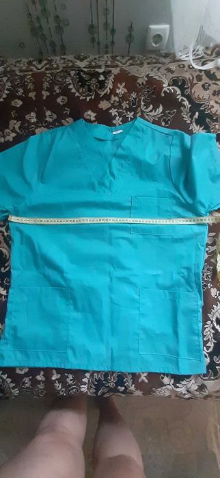 Медичний костюм, новий