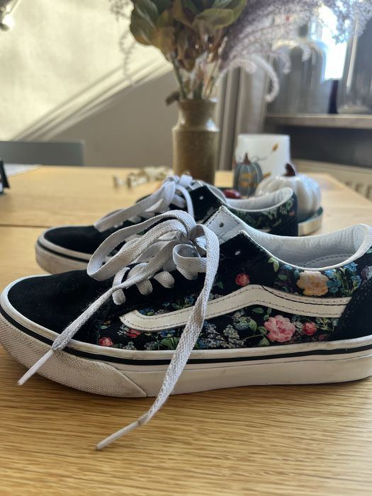 Vans trampki 33 czarne w kwiatki