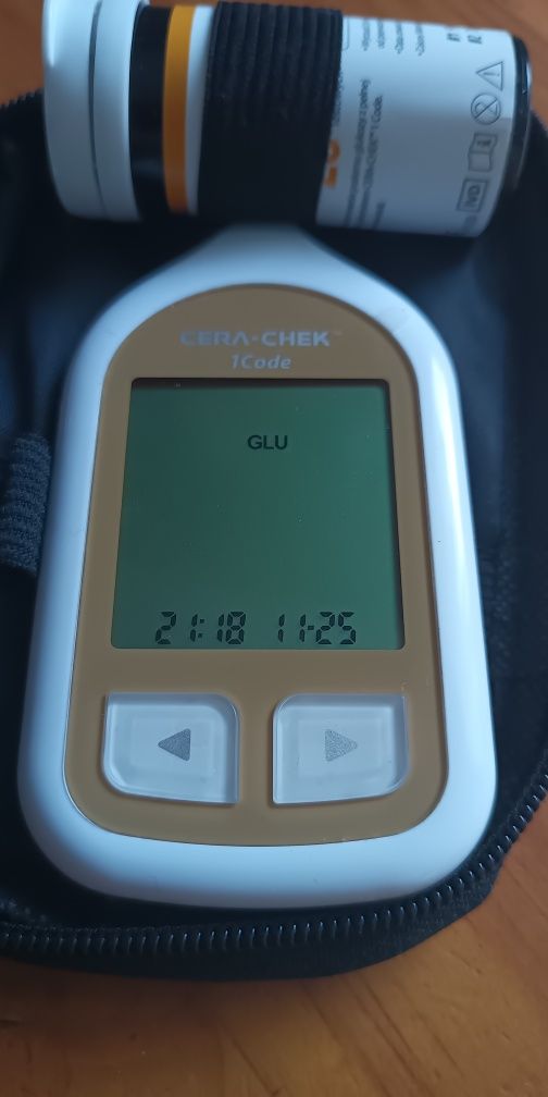 Glukometr CERA CHEK 1 CODE g 400 + paski + nakłówacz