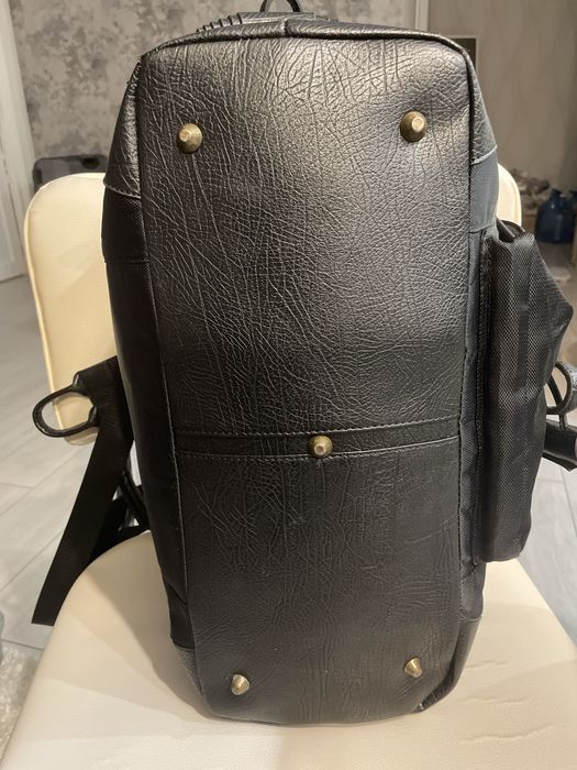 Дорожня сумка чорна, велика, з плечовим ременем