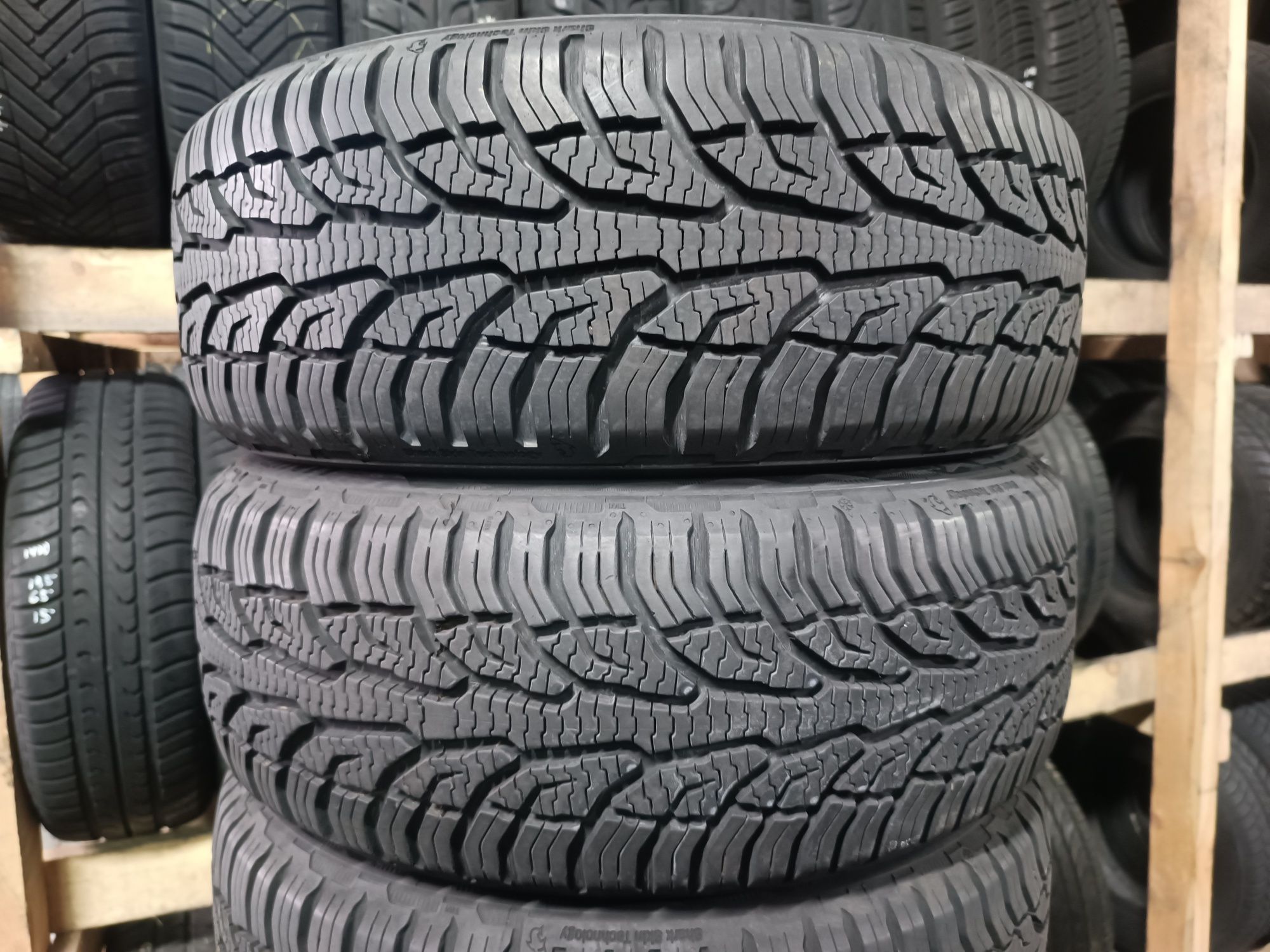 Всесезонні шини UNIROYAL 185/55 R14 резина Р14