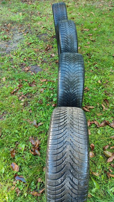Opony zimowe 215/55 R16 z felgami stalowymi, używane rocznik 2013