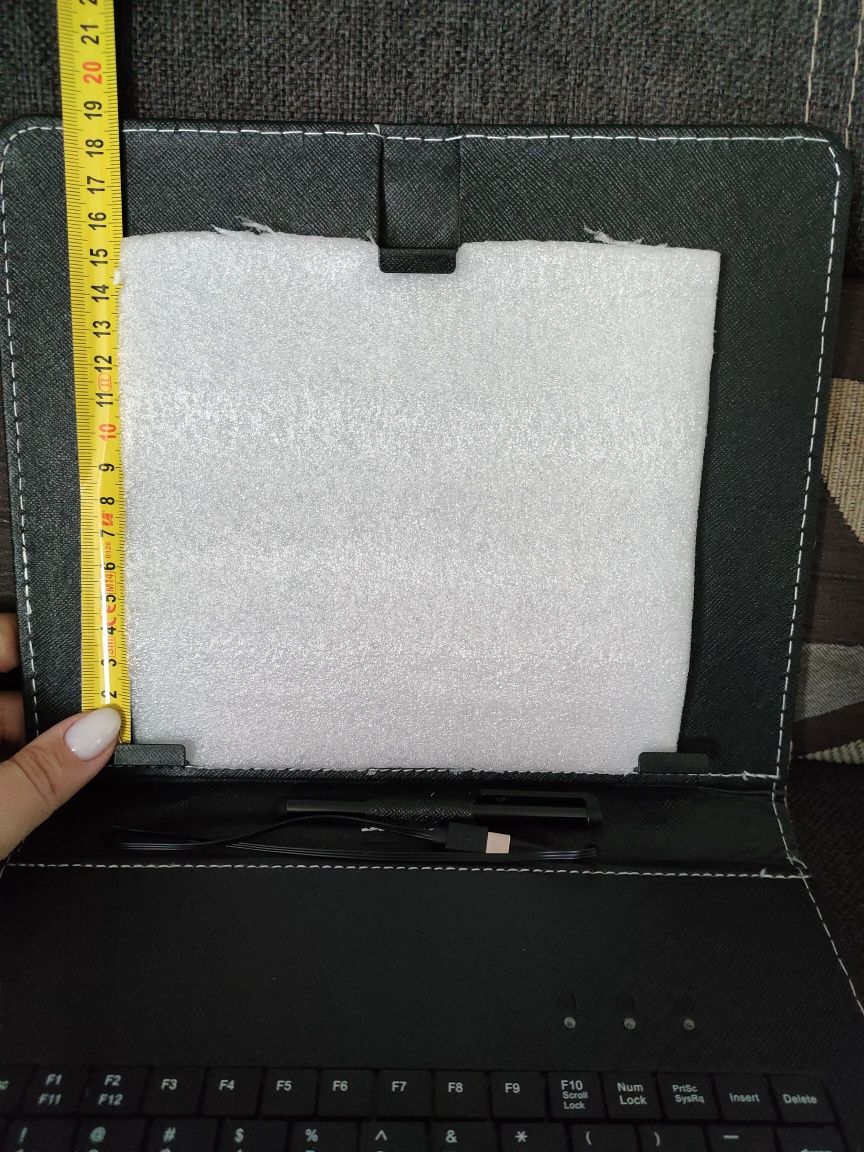 Etui, pokrowiec na tablet