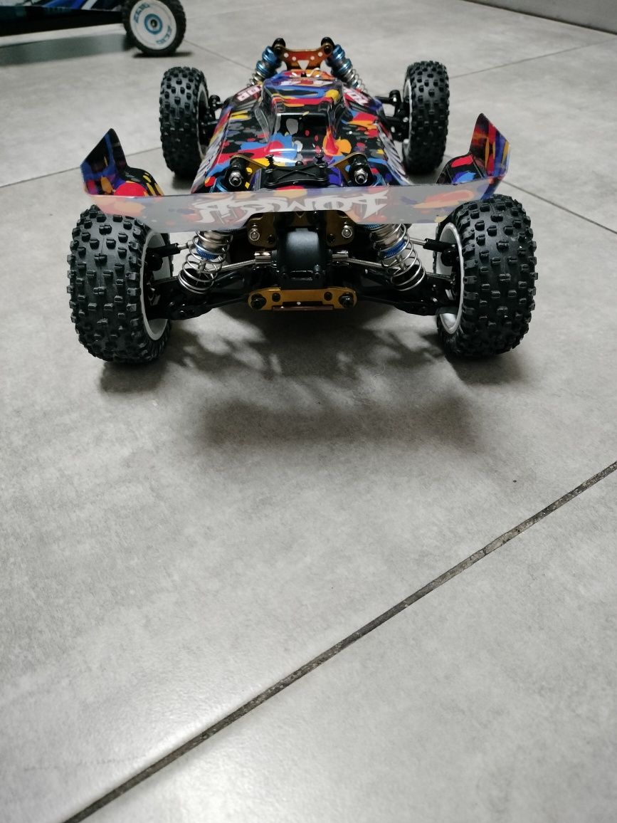 NOVO RC Carro telecomandado V8 wltoys 2 baterias