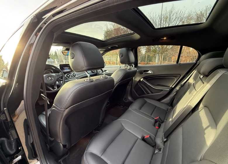 авто з Європи Mercedes-Benz GLA 250