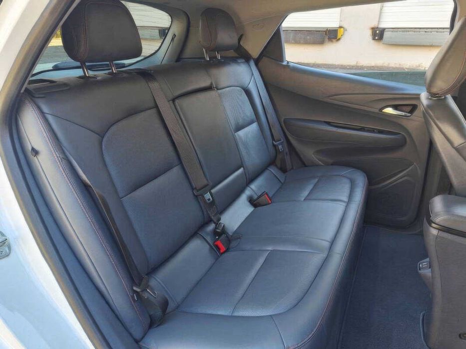 Chevrolet Bolt      2021