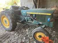 Trator John deere 1020