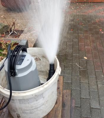 Pompa z pływakiem zatapialna głębinowa Titan 750 W 14000 l/h