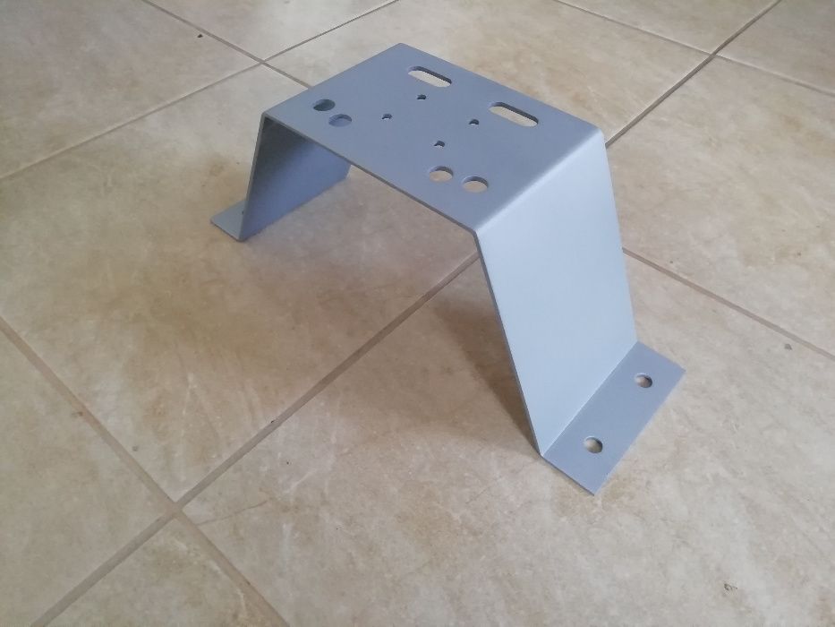 Suporte roda suplente para Roulote, Caravana ou Atrelado