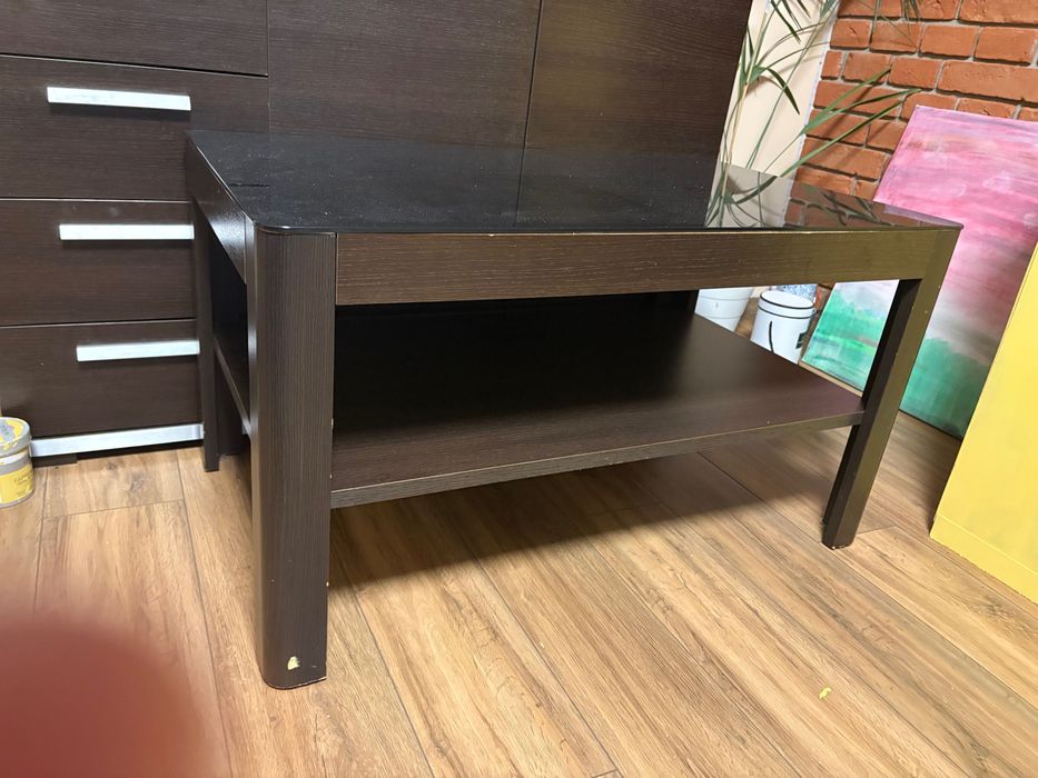 Oddam zestaw komodę i stolik