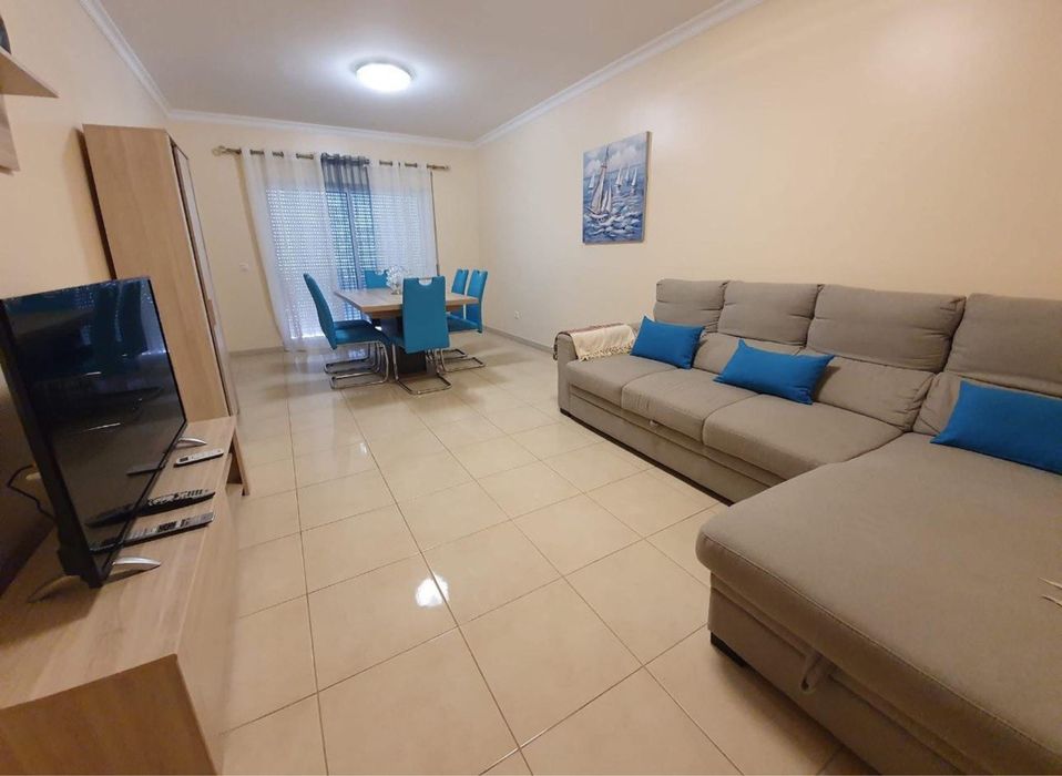 Apartamento T2 para ferias condominio fechado com garagem
