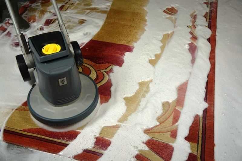 Pralnia dywanów Kraków - Na wskroś - w głębokiej wodzie - w Krakowie