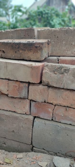 Продам кирпичи недорого