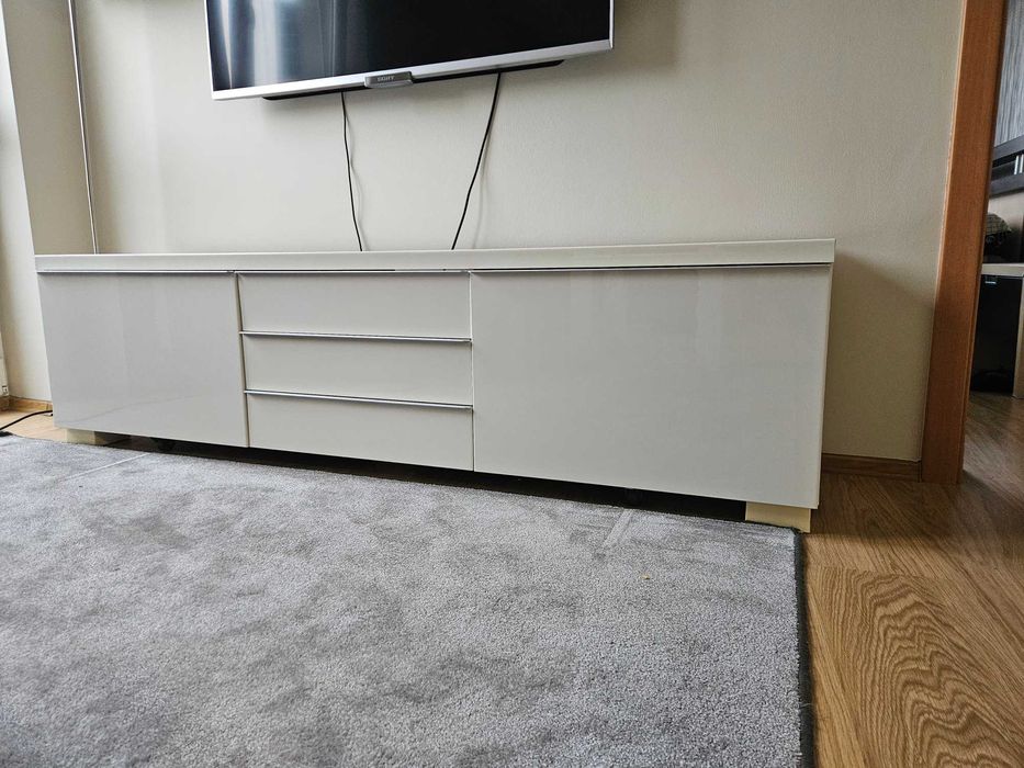 Szafka pod telewizor/komoda, biały lakier