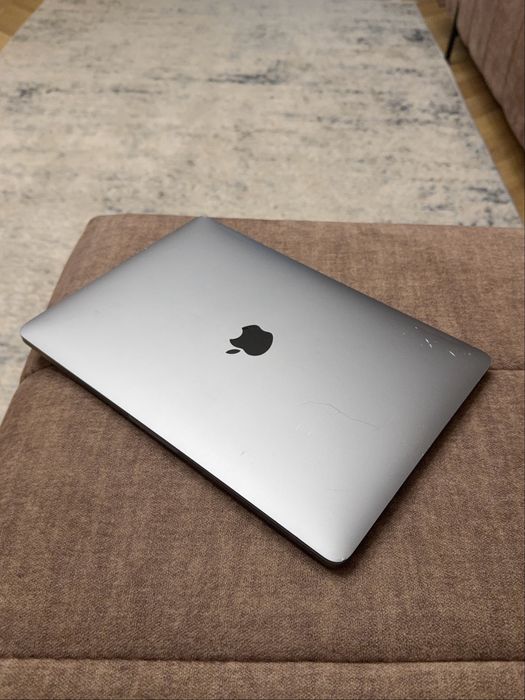 MacBook Pro 2020 M1 | 8gb Ram | SSD 256GB 97% АКБ 45 Циклів
