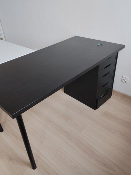 Stół biorowy W dobrym stanie