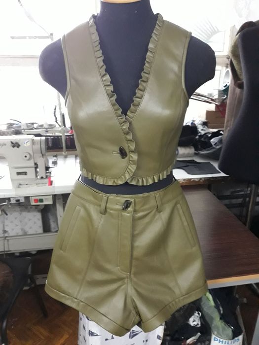 Ремонт та пошиття одягу з хутра,шкіри,тканин.