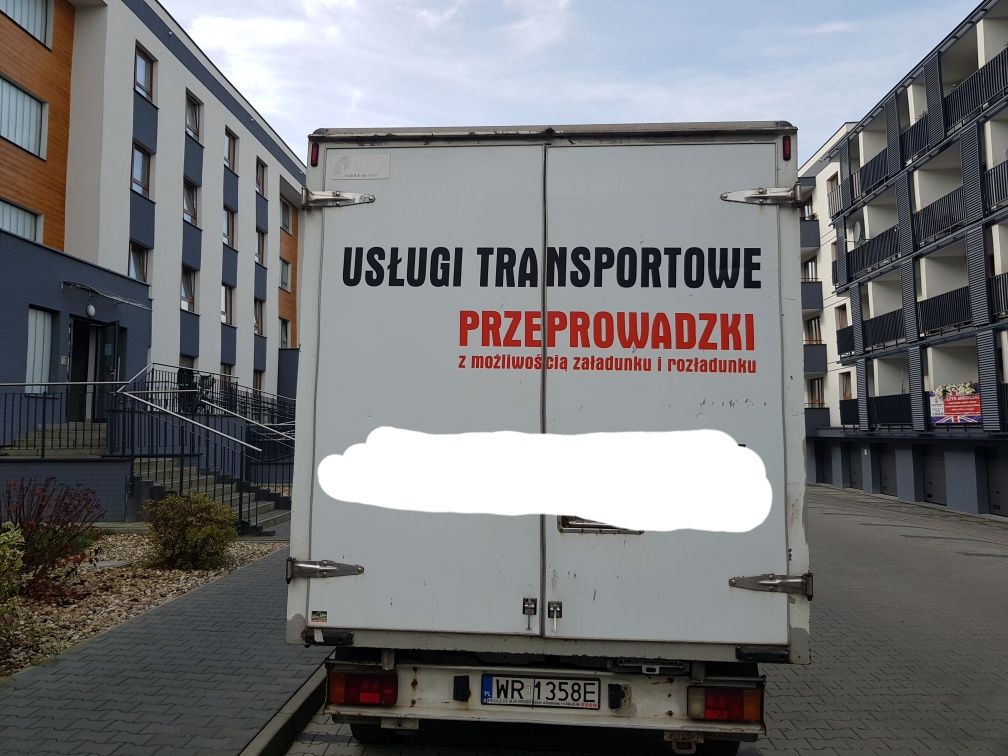Przeprowadzki transport mebli RTV AGD opróżnianie piwnic garaży