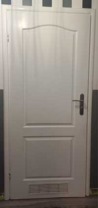 Drzwi łazienkowe pełne 80cm lewe