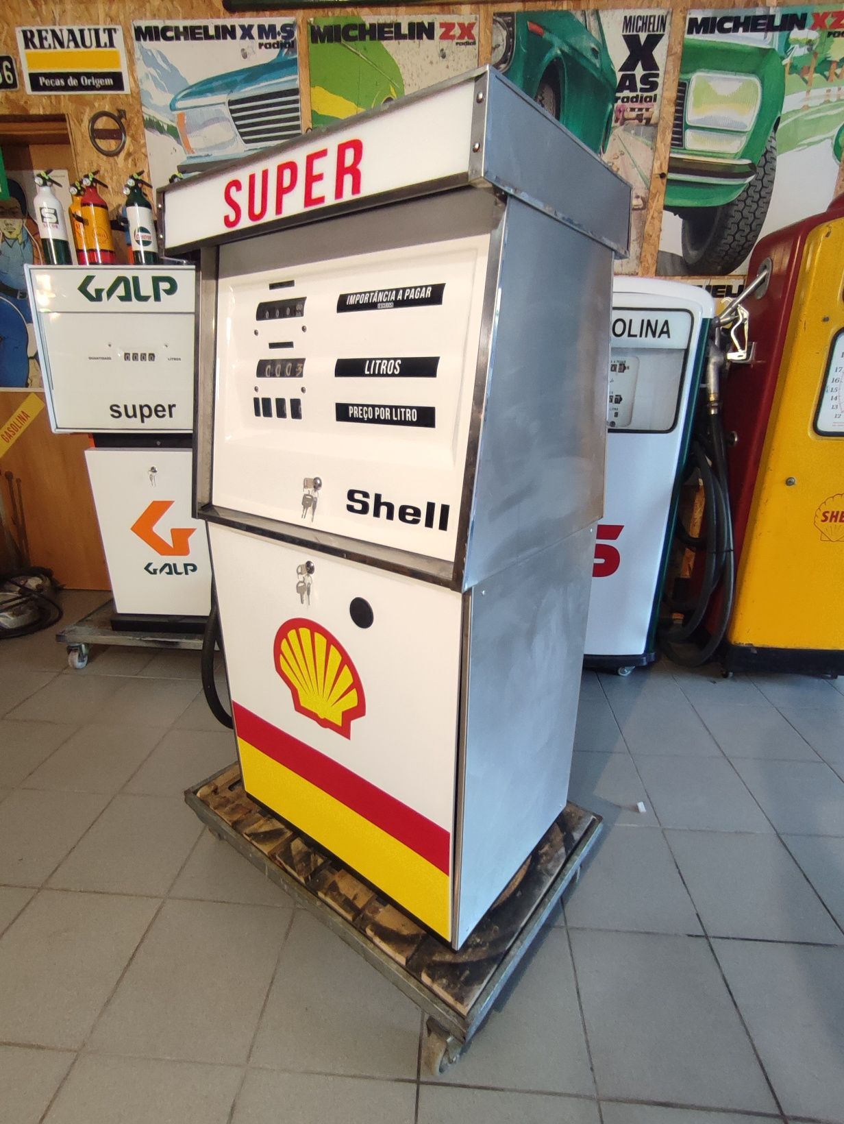 Bomba de gasolina Shell Tokheim