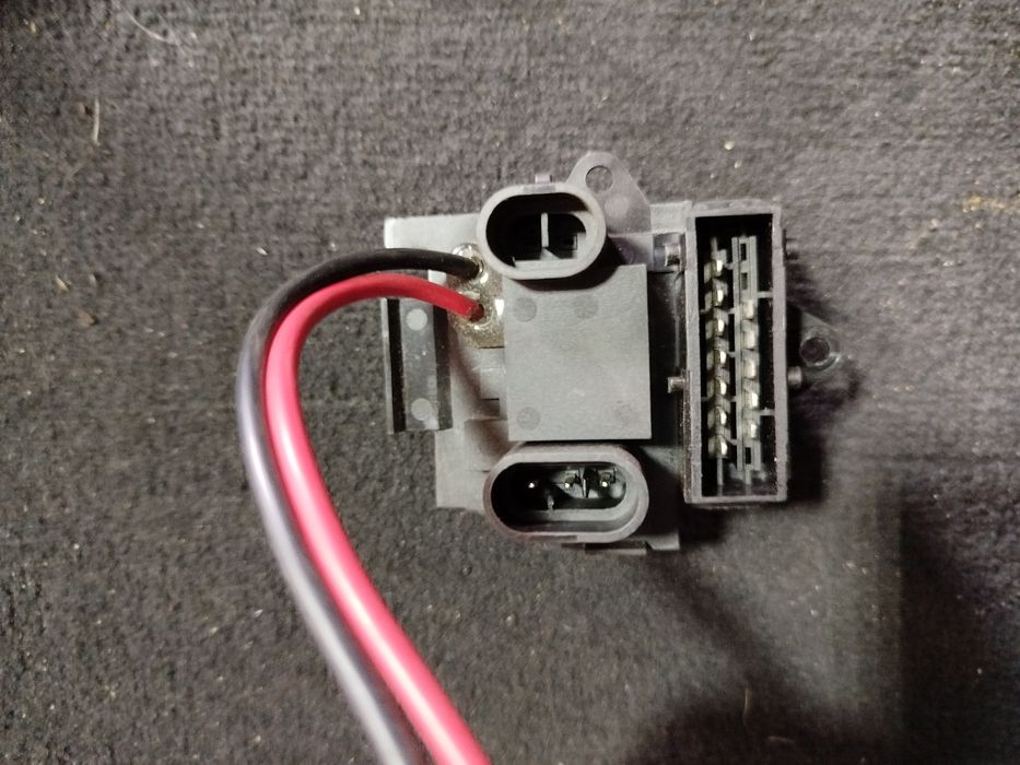 Моторчик,реостат,радіатор печки РеноТрафік,ОпельВіваро,НіссанПрімастар