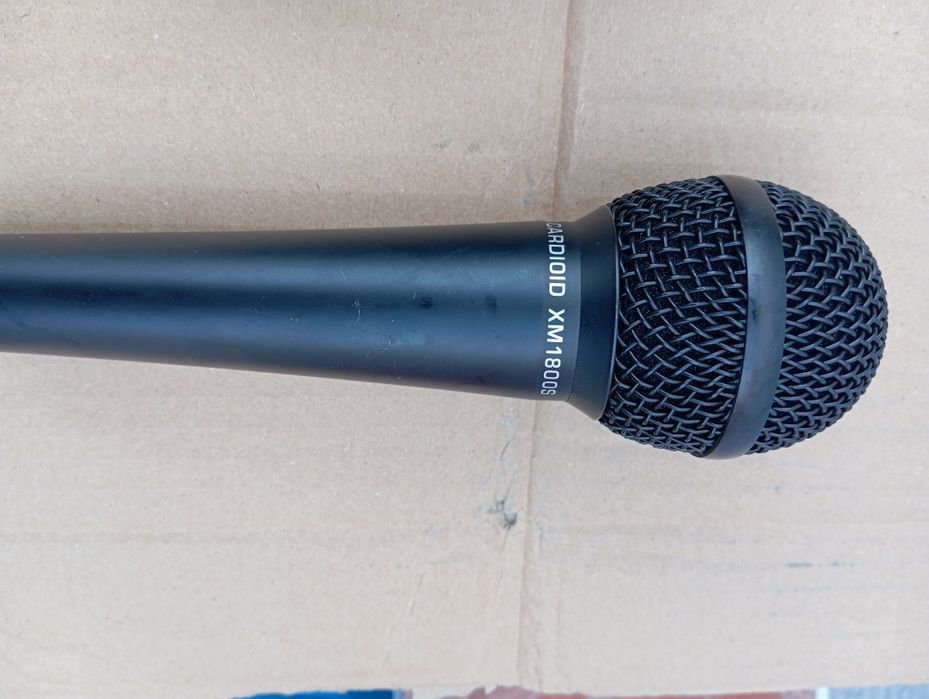 Microfone Behringer xm1800s
