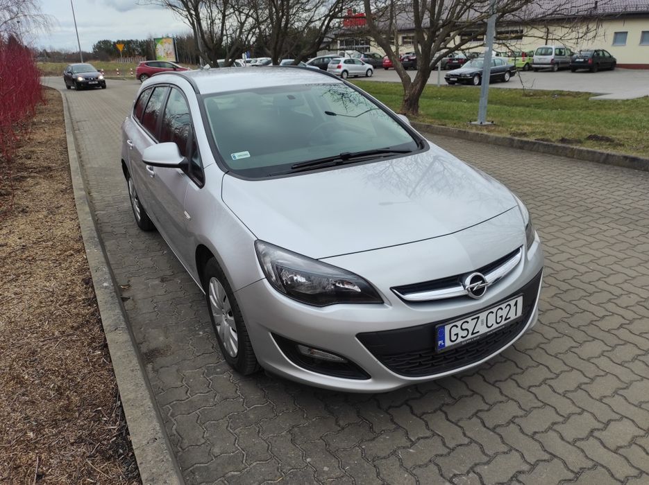 Opel Astra J Kombi 1.6 cdti 2015r 174850tyś km.136 km