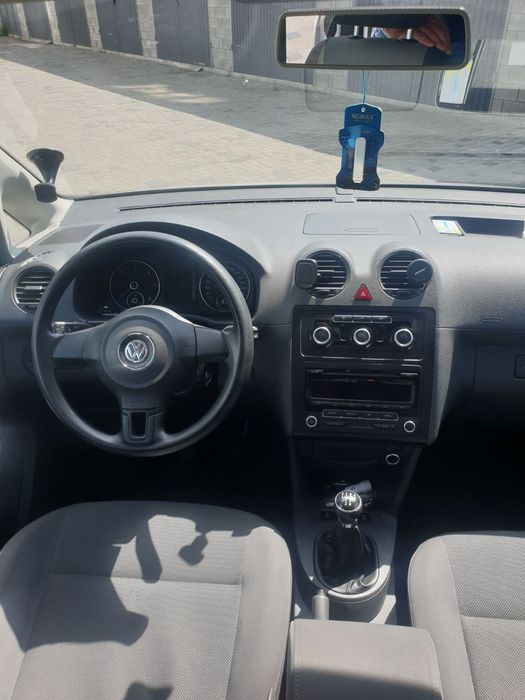 Продаю Volkswagen caddy