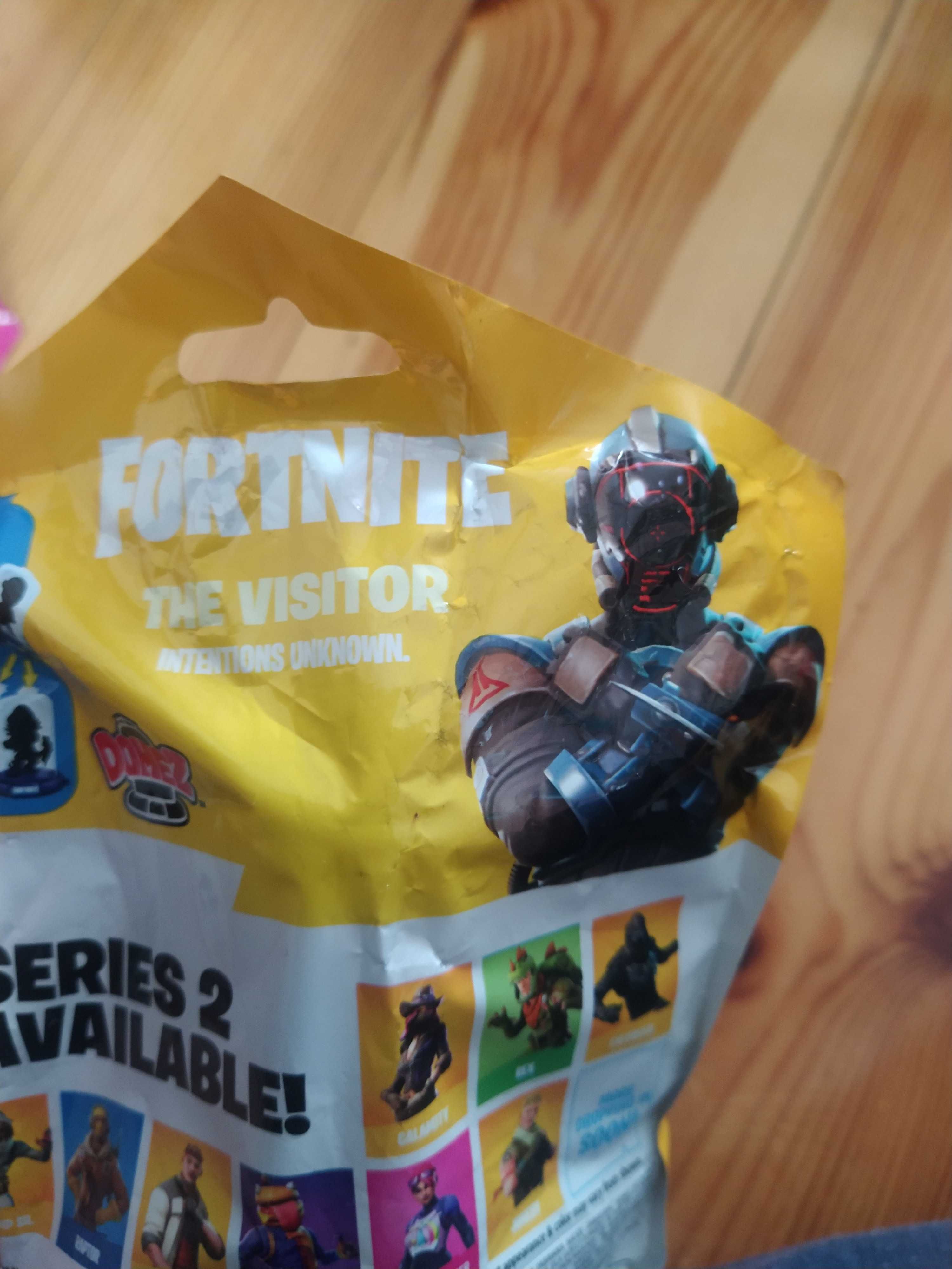 Fortnite seria 2 Domez The Visitor