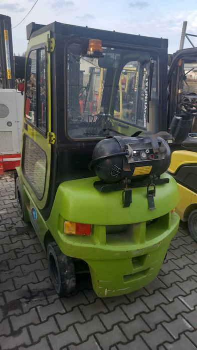 Навантажувач вилочний CLARK CMP15L