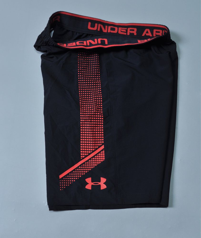 Under Armour оригинал мужские шорты на лето чёрные