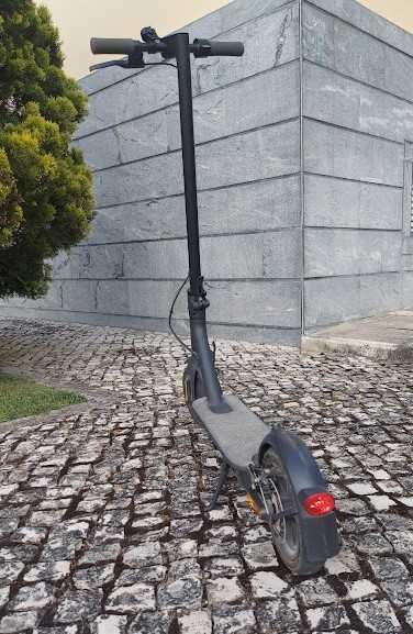 Trotinete Elétrica Xiaomi Essential