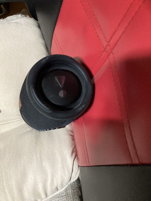 JBL Charge 5 - Usada em perfeito estado