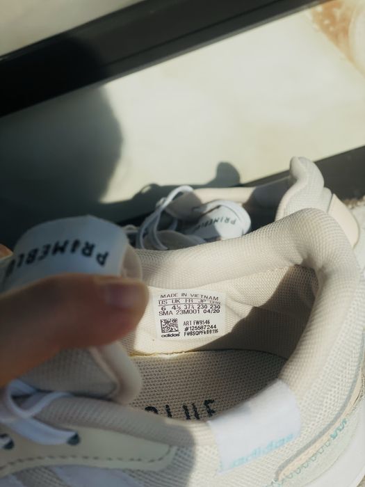 кроси жіночі adidas