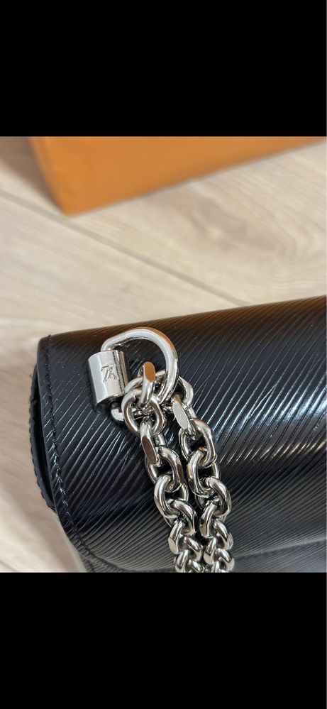 Torebka Louis Vuitton Twist czarna