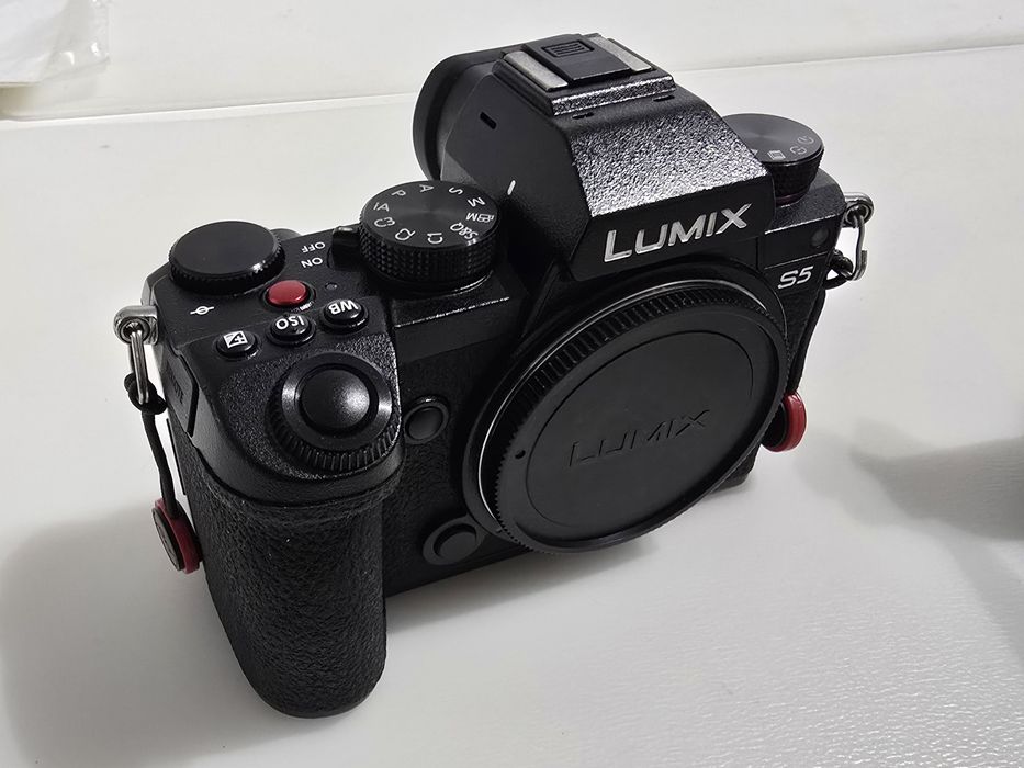 Máquina fotográfica full frame Panasonic Lumix S5