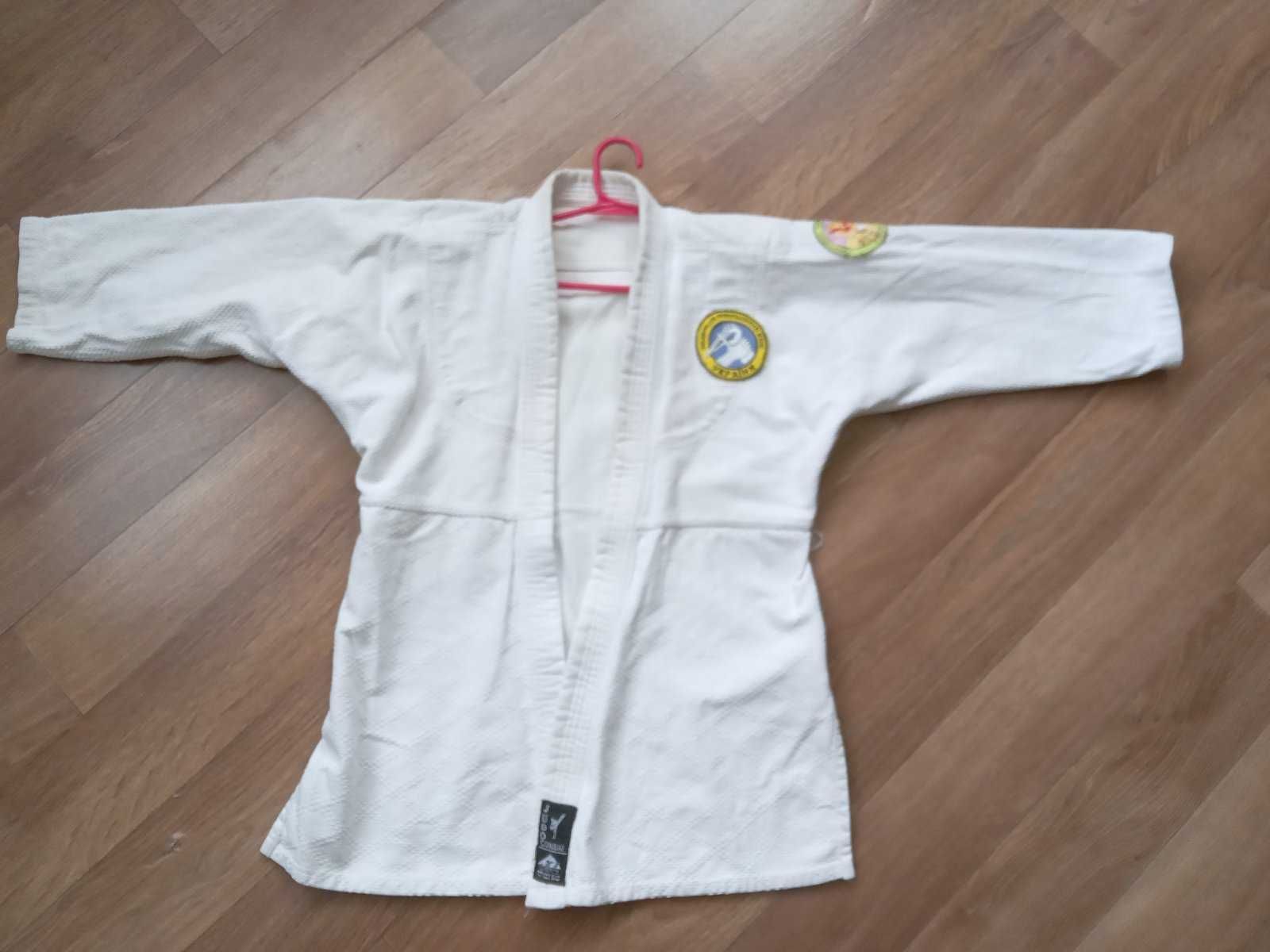 Продам кимоно, самбовка штаны 12-14 лет, самбовка 10-12 лет
