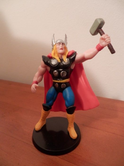 Boneco Thor / avengers PVC