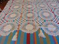Toalha de Mesa em renda, feita à mão