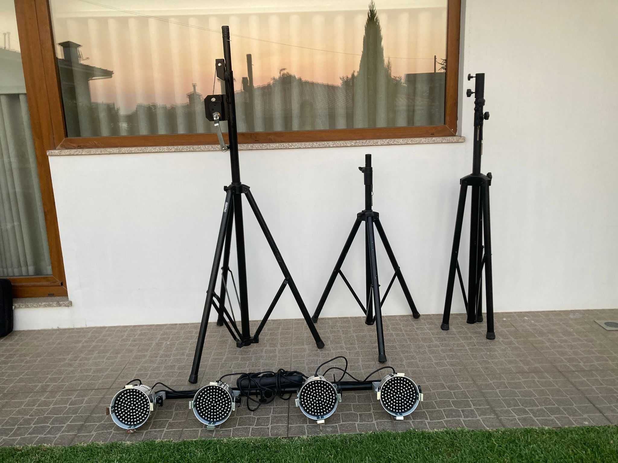 Suporte de Tripés (Sob Orçamento)