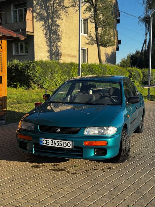 Mazda 323 1996 року
