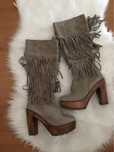 Botas Cinzentas de Camurca com Franjas