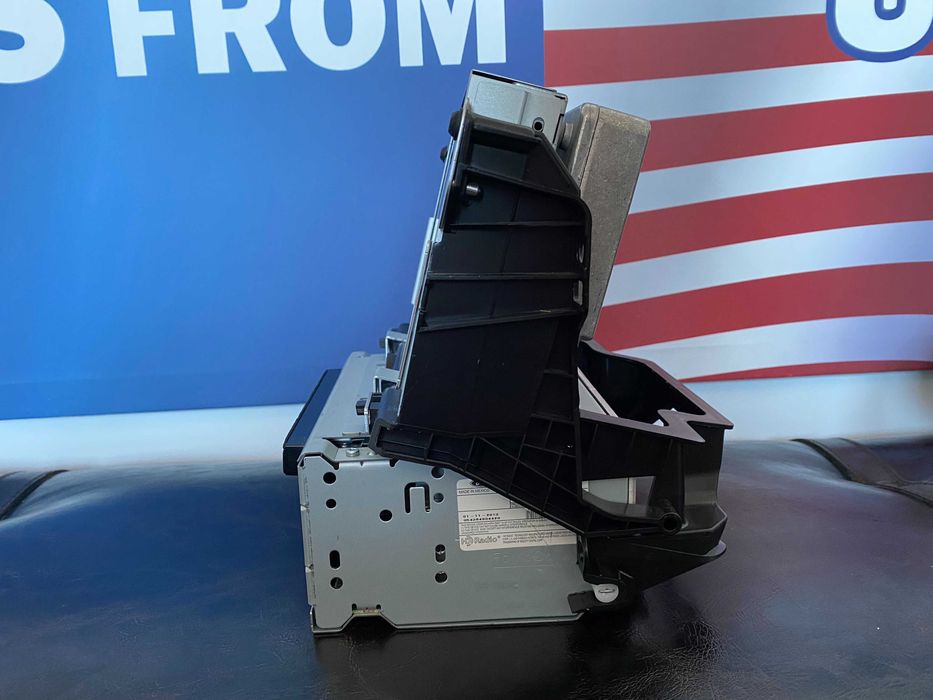 Радио панель главный монитор Ford Focus Sony 2013 Titanium